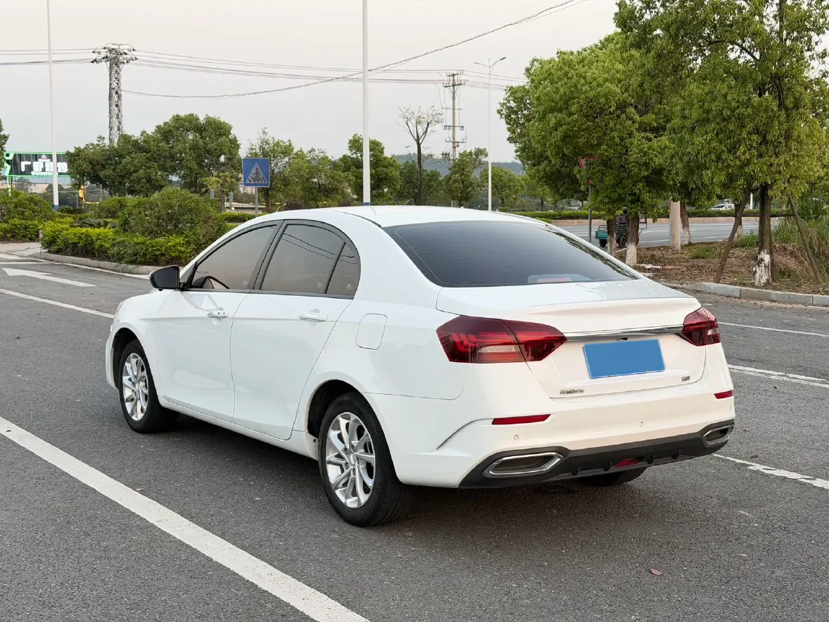 2021 BaoJun 530 1.5T 147HP L4 CVT,autocango,china used car exporter,china ev exporter,chinese used car exporter,chinese used ev exporter