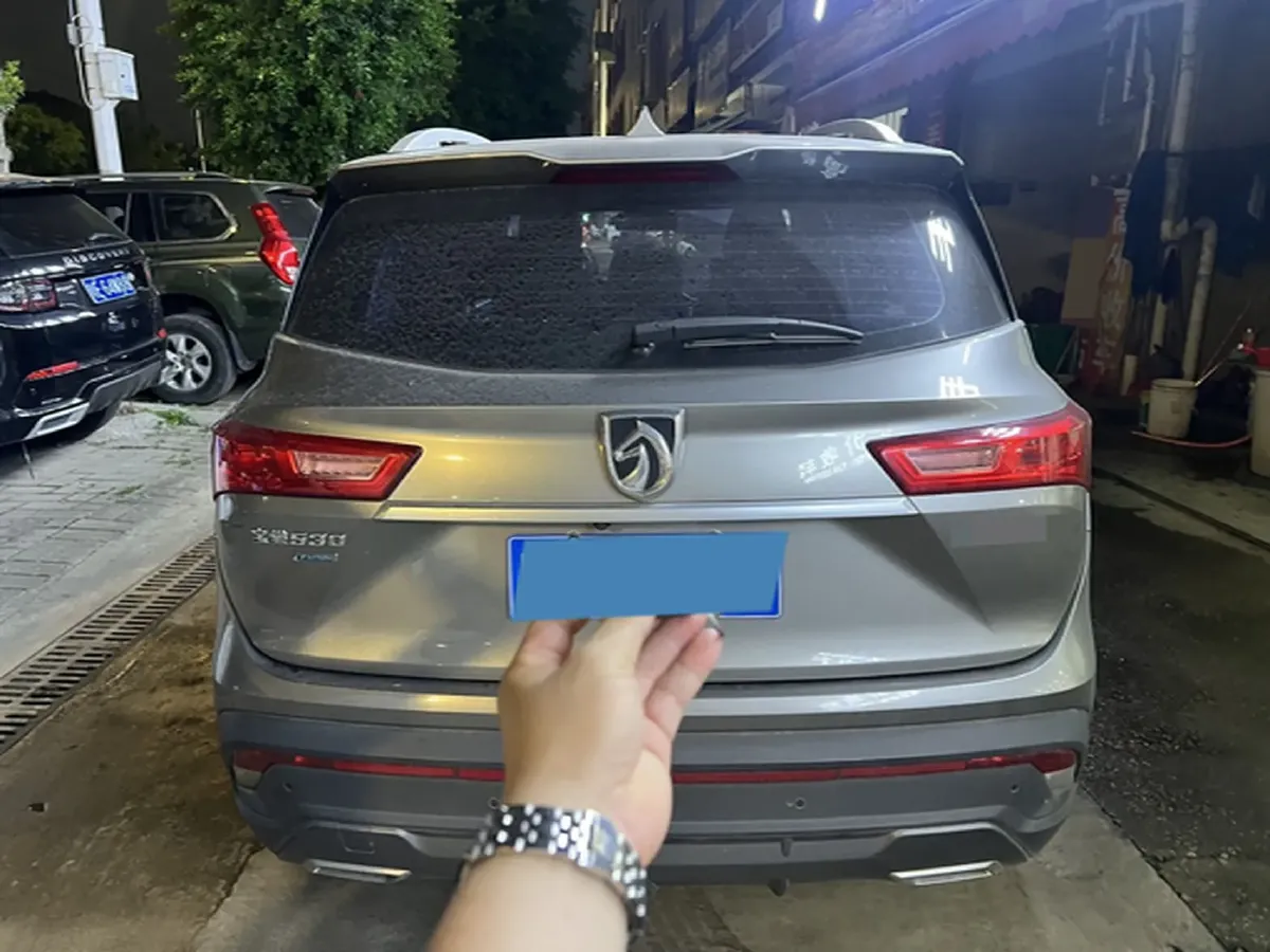 2018 BaoJun 530 1.5T 150HP L4 6MT,autocango,china used car exporter,china ev exporter,chinese used car exporter,chinese used ev exporter