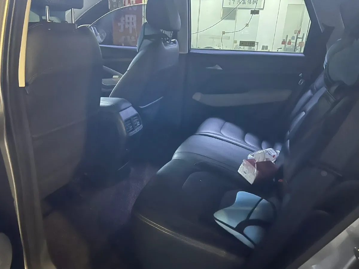 2018 BaoJun 530 1.5T 150HP L4 6MT,autocango,china used car exporter,china ev exporter,chinese used car exporter,chinese used ev exporter