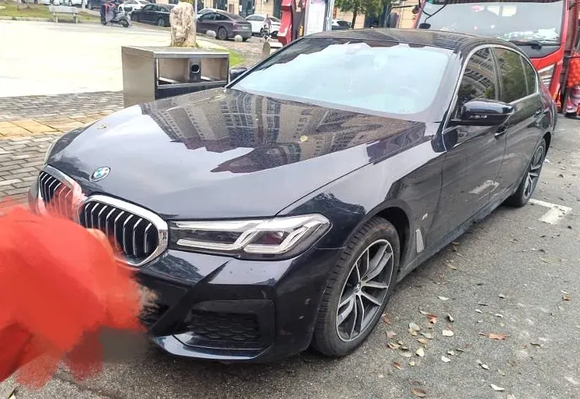 2022 BMW 5 Series 2.0T 184HP L4 8AT,autocango,china used car exporter,china ev exporter,chinese used car exporter,chinese used ev exporter