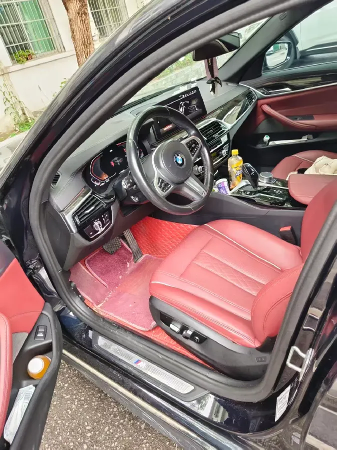 2022 BMW 5 Series 2.0T 184HP L4 8AT,autocango,china used car exporter,china ev exporter,chinese used car exporter,chinese used ev exporter