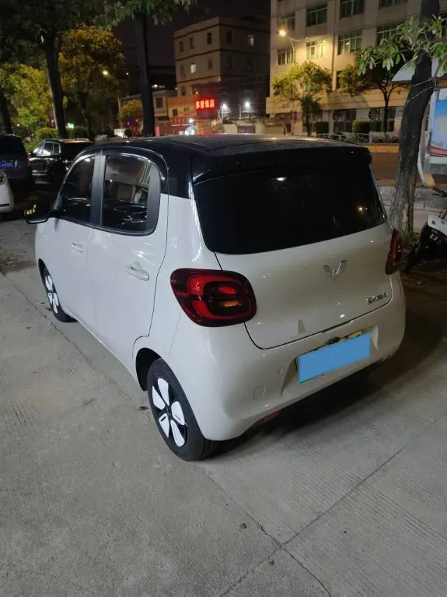 2025 WuLing HongGuang MINI EV BEV 16.2KWH,autocango,china used car exporter,china ev exporter,chinese used car exporter,chinese used ev exporter