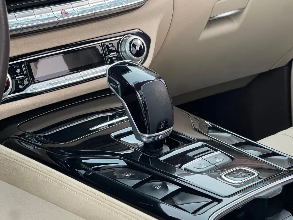 2021 Bestune T77 1.5T 169HP L4 7DCT,autocango,china used car exporter,china ev exporter,chinese used car exporter,chinese used ev exporter