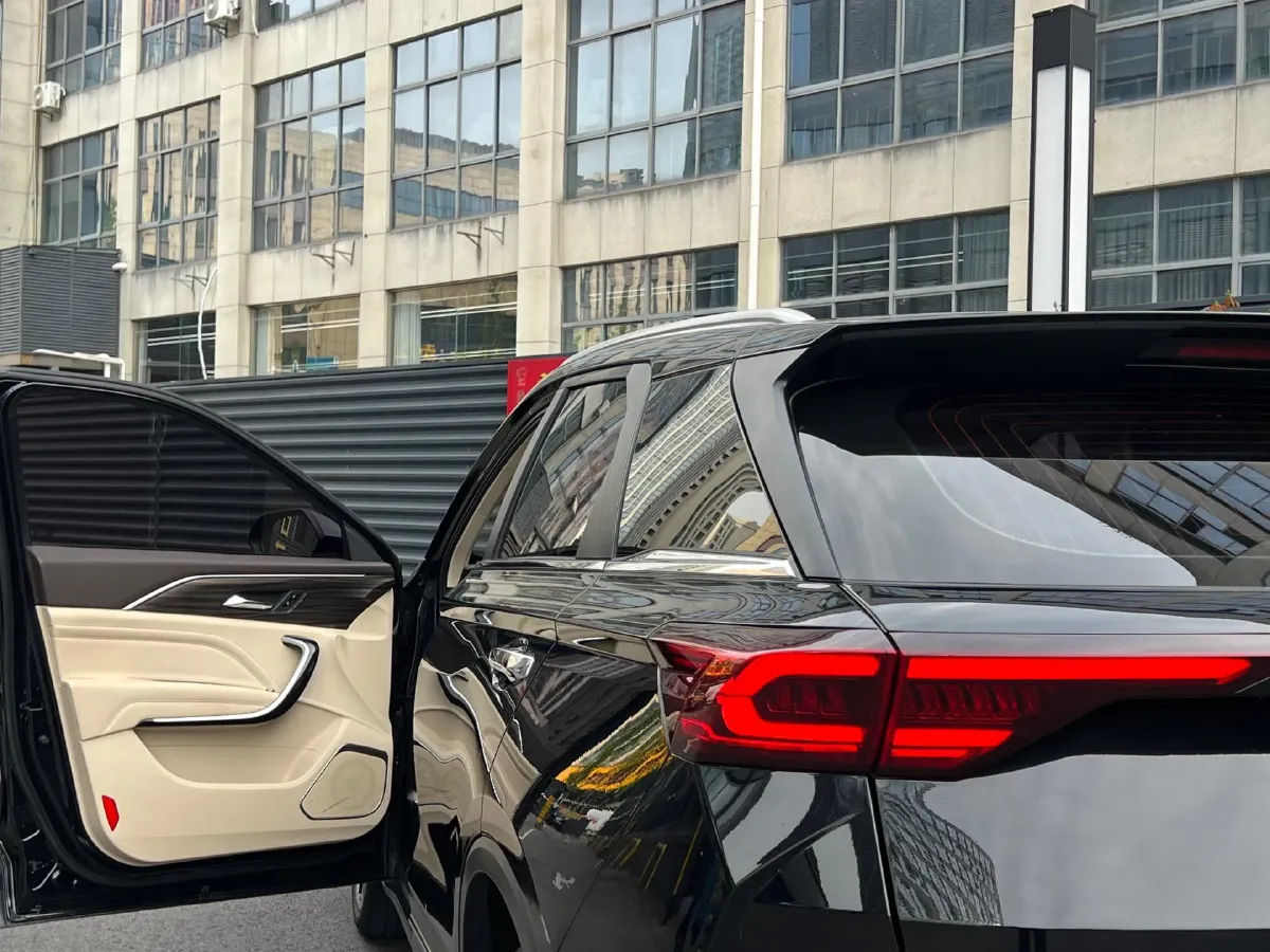 2021 Bestune T77 1.5T 169HP L4 7DCT,autocango,china used car exporter,china ev exporter,chinese used car exporter,chinese used ev exporter