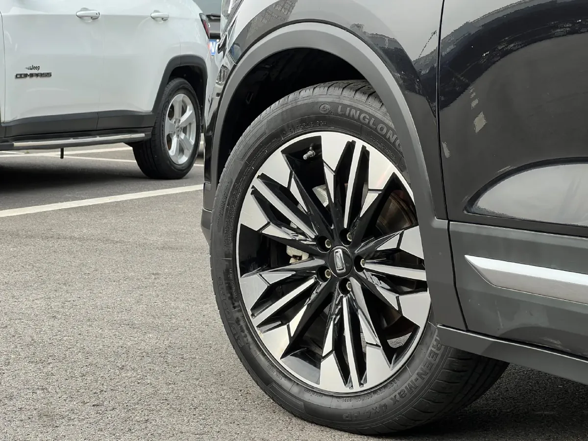 2021 Bestune T77 1.5T 169HP L4 7DCT,autocango,china used car exporter,china ev exporter,chinese used car exporter,chinese used ev exporter