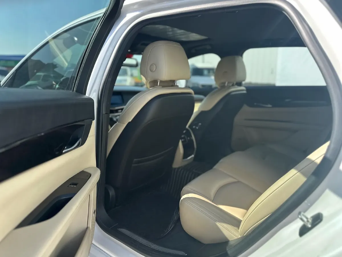 2020 Cadillac CT6 2.0T 241HP L4 10AT,autocango,china used car exporter,china ev exporter,chinese used car exporter,chinese used ev exporter