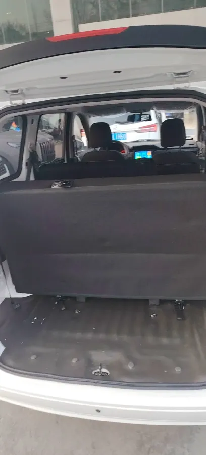 2021 Yema SiPaiKa 1.5L 109HP L4 5MT,autocango,china used car exporter,china ev exporter,chinese used car exporter,chinese used ev exporter