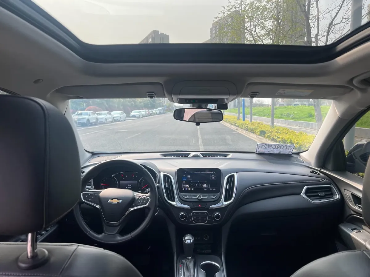 2019 Chevrolet Equinox 1.5T 180HP L4 6AT,autocango,china used car exporter,china ev exporter,chinese used car exporter,chinese used ev exporter