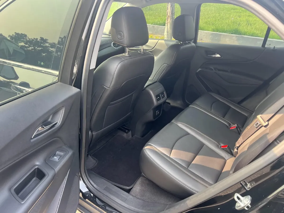 2019 Chevrolet Equinox 1.5T 180HP L4 6AT,autocango,china used car exporter,china ev exporter,chinese used car exporter,chinese used ev exporter