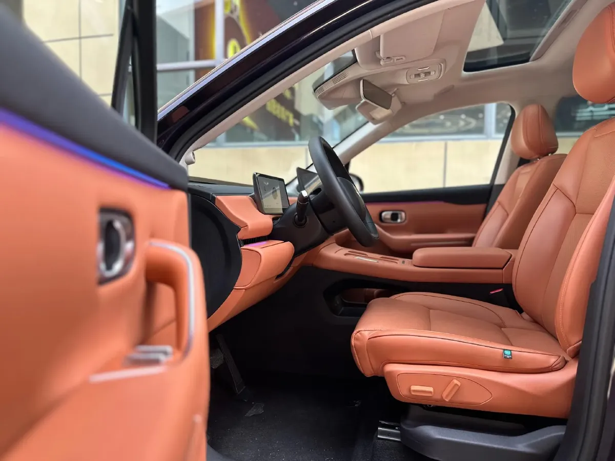 2024 Leapmotor C16 1.5L 95HP L4 REEV 28.4KWH,autocango,china used car exporter,china ev exporter,chinese used car exporter,chinese used ev exporter