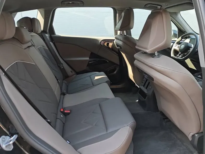 2025 BMW X3 2.0T 258HP L4 8AT,autocango,china used car exporter,china ev exporter,chinese used car exporter,chinese used ev exporter