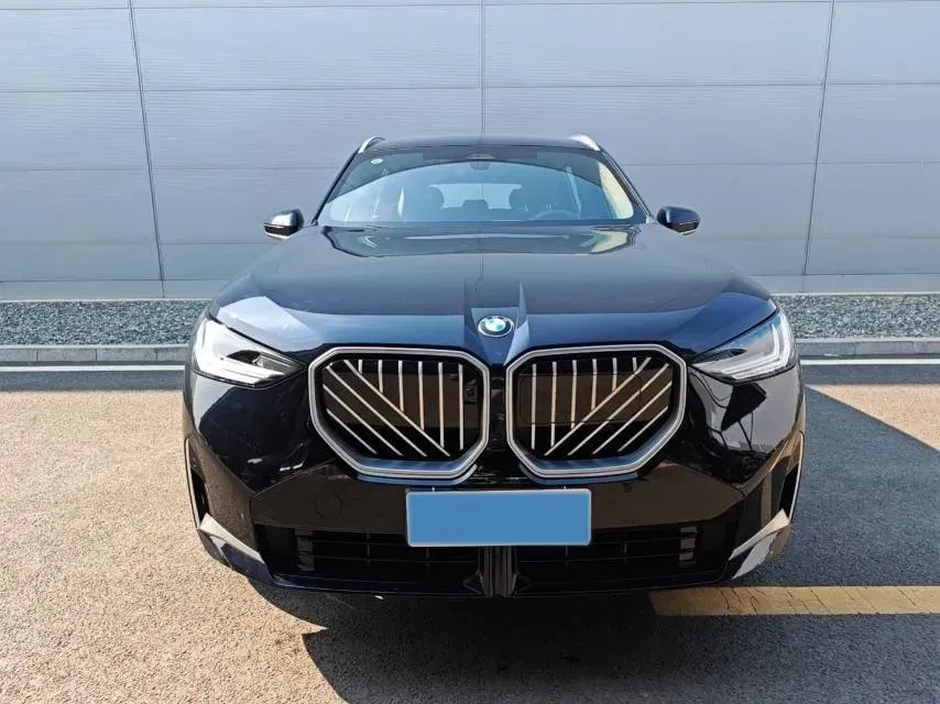 2025 BMW X3 2.0T 258HP L4 8AT,autocango,china used car exporter,china ev exporter,chinese used car exporter,chinese used ev exporter