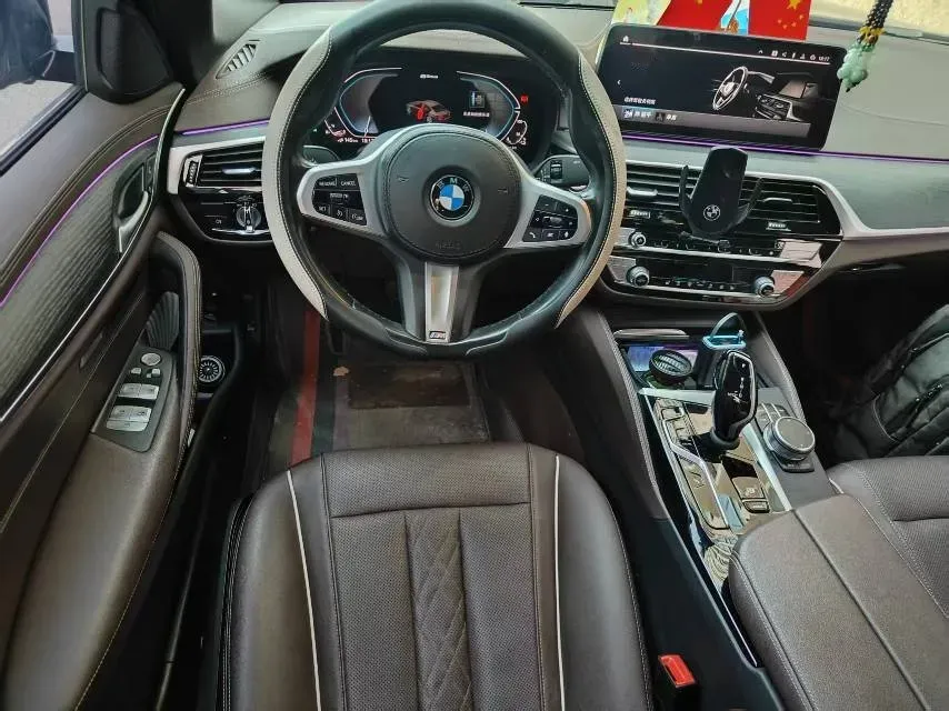 2021 BMW 5 Series 2.0T 184HP L4 8AT PHEV 17.7KWH,autocango,china used car exporter,china ev exporter,chinese used car exporter,chinese used ev exporter