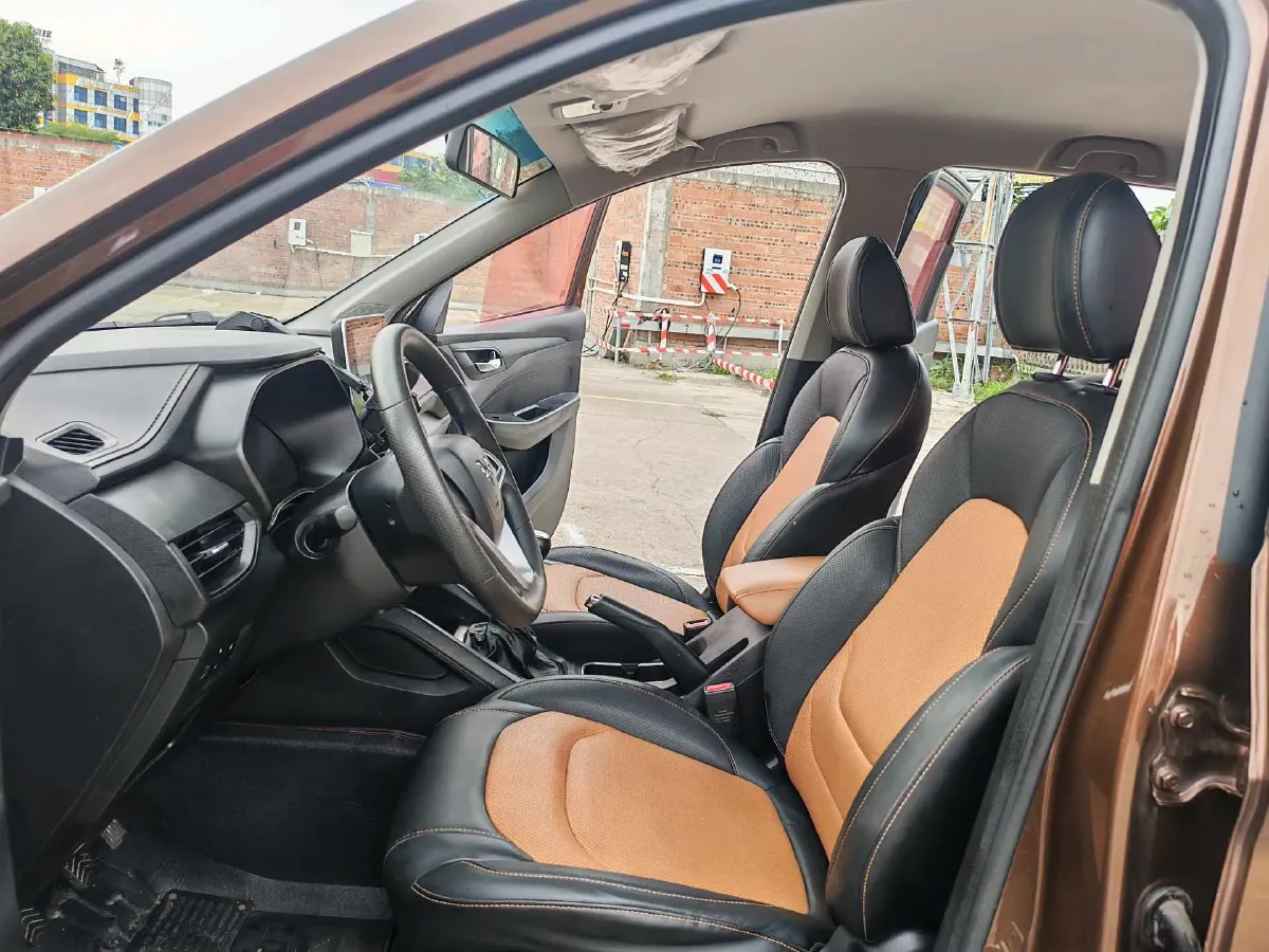 2018 WuLing HongGuang S3 1.5L 112HP L4 6MT,autocango,china used car exporter,china ev exporter,chinese used car exporter,chinese used ev exporter