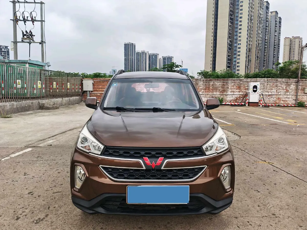 2018 WuLing HongGuang S3 1.5L 112HP L4 6MT,autocango,china used car exporter,china ev exporter,chinese used car exporter,chinese used ev exporter
