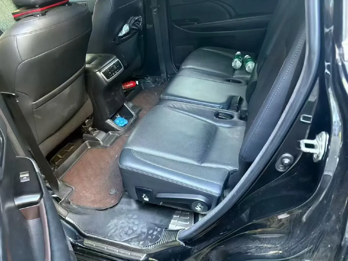 2018 Toyota Highlander 2.0T 220HP L4 6AT,autocango,china used car exporter,china ev exporter,chinese used car exporter,chinese used ev exporter