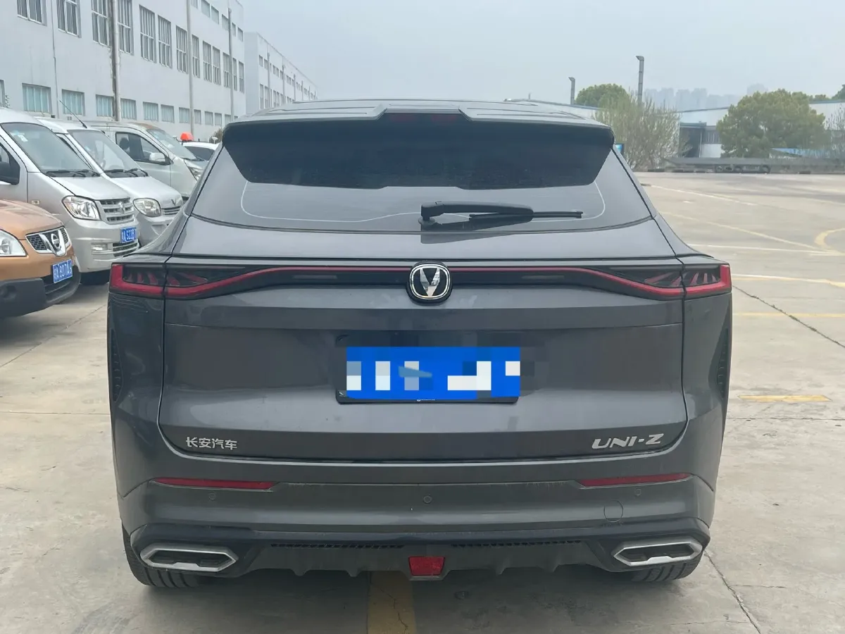 2025 ChangAn UNI-Z 1.5T 188HP L4 7DCT,autocango,china used car exporter,china ev exporter,chinese used car exporter,chinese used ev exporter