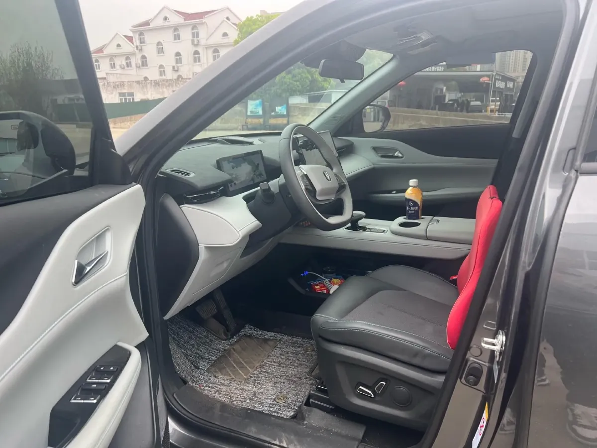 2025 ChangAn UNI-Z 1.5T 188HP L4 7DCT,autocango,china used car exporter,china ev exporter,chinese used car exporter,chinese used ev exporter