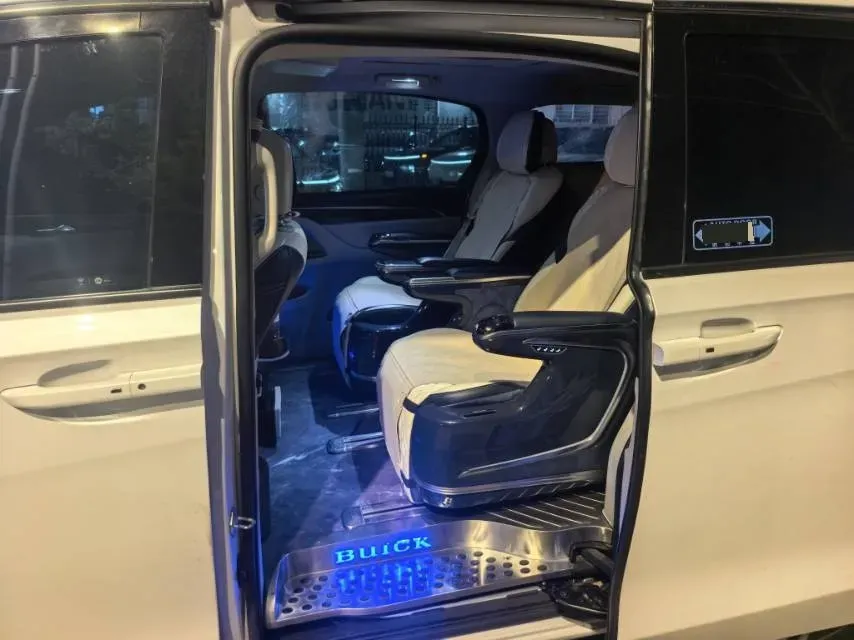 2020 Buick GL8 2.0T 237HP L4 9AT,autocango,china used car exporter,china ev exporter,chinese used car exporter,chinese used ev exporter