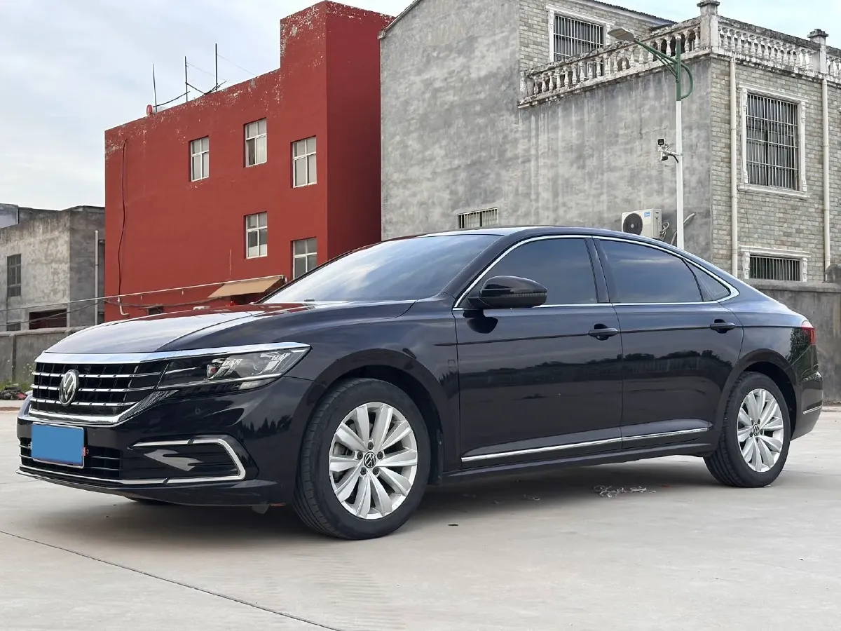 2021 Volkswagen Passat 2.0T 186HP L4 7DCT,autocango,china used car exporter,china ev exporter,chinese used car exporter,chinese used ev exporter