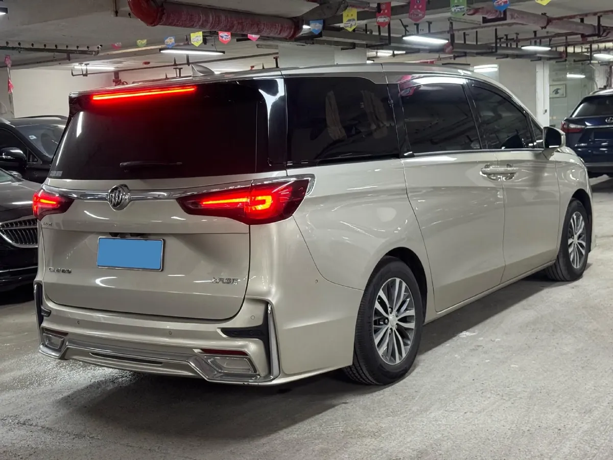 2021 Buick GL8 2.0T 237HP L4 9AT,autocango,china used car exporter,china ev exporter,chinese used car exporter,chinese used ev exporter