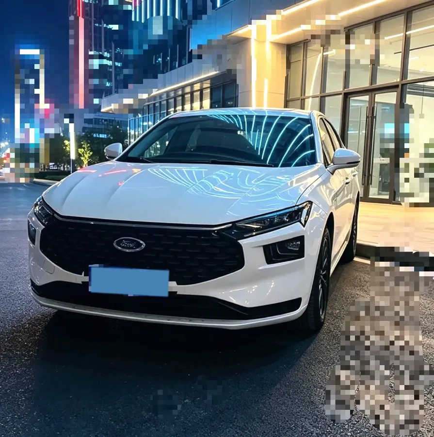 2025 Ford Mondeo 2.0T 254HP L4 8AT,autocango,china used car exporter,china ev exporter,chinese used car exporter,chinese used ev exporter