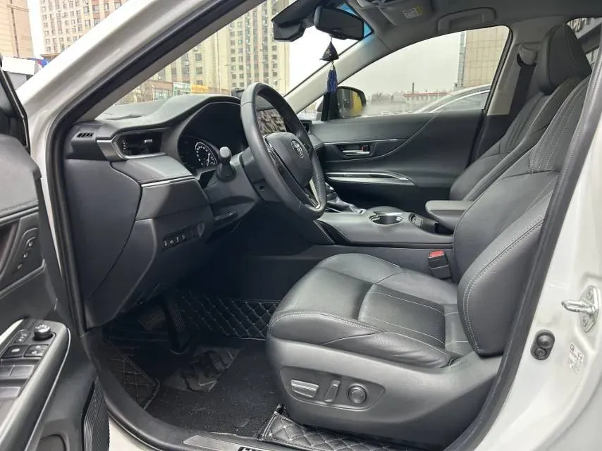 2022 Toyota Harrier 2.0L 171HP L4 CVT,autocango,china used car exporter,china ev exporter,chinese used car exporter,chinese used ev exporter