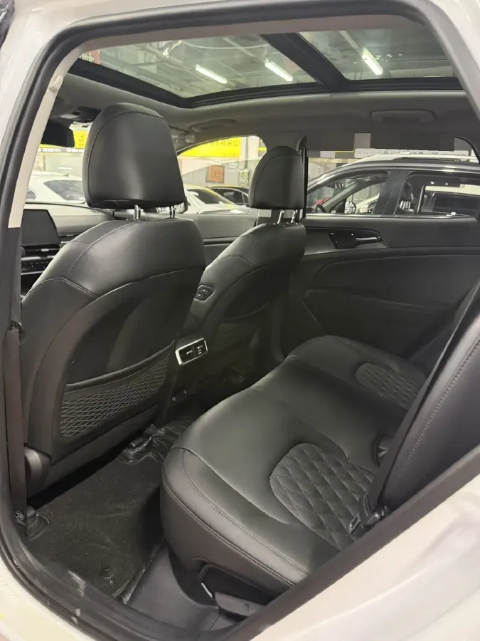 2023 Kia Sportage 2.0T 236HP L4 8AT,autocango,china used car exporter,china ev exporter,chinese used car exporter,chinese used ev exporter