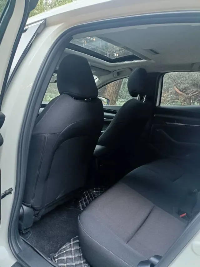 2021 Mazda 3 Axela 1.5L 117HP L4 6AT,autocango,china used car exporter,china ev exporter,chinese used car exporter,chinese used ev exporter