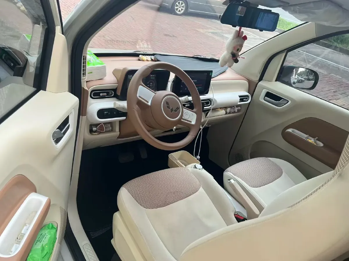 2024 WuLing HongGuang MINI EV BEV 17.3KWH,autocango,china used car exporter,china ev exporter,chinese used car exporter,chinese used ev exporter