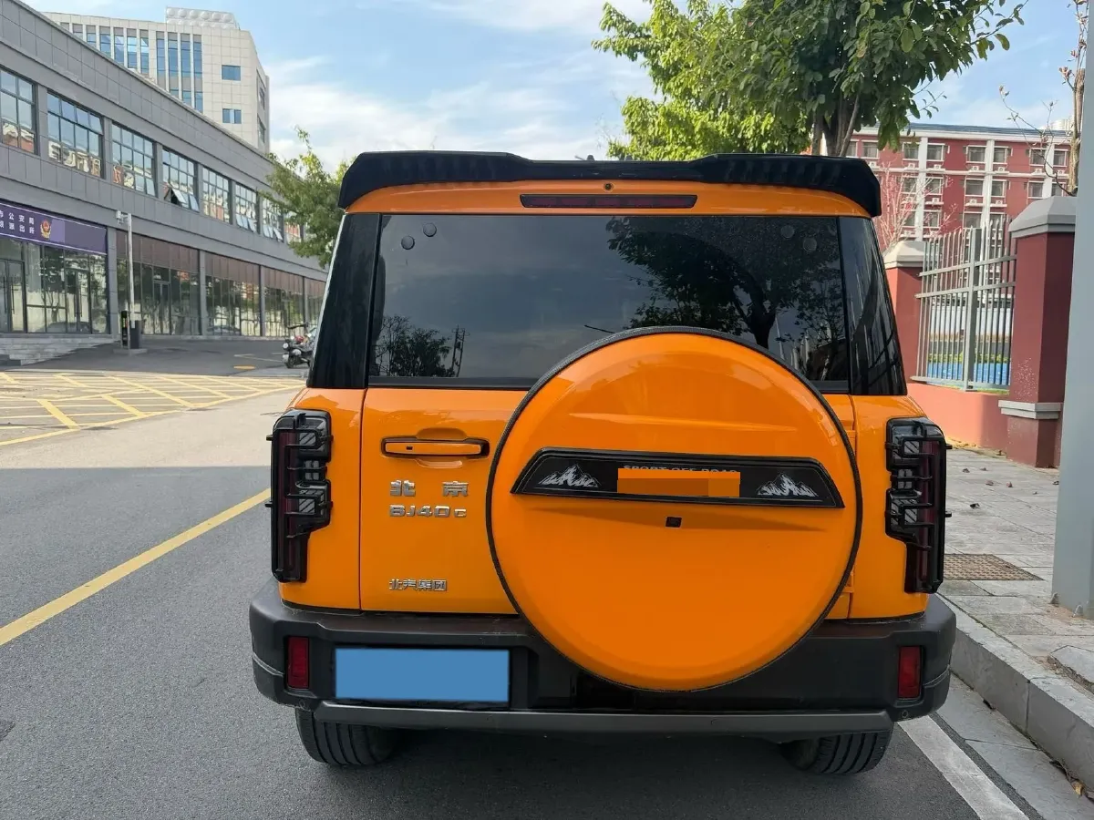 2024 Beijing BJ40 2.0T 245HP L4 8AT,autocango,china used car exporter,china ev exporter,chinese used car exporter,chinese used ev exporter