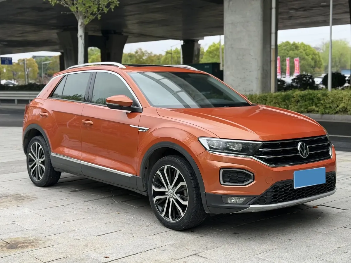 2019 Volkswagen T-Roc 1.4T 150HP L4 7DCT,autocango,china used car exporter,china ev exporter,chinese used car exporter,chinese used ev exporter