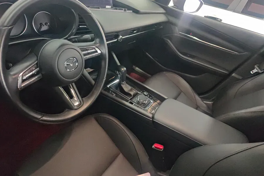 2020 Mazda 3 Axela 2.0L 158HP L4 6AT,autocango,china used car exporter,china ev exporter,chinese used car exporter,chinese used ev exporter