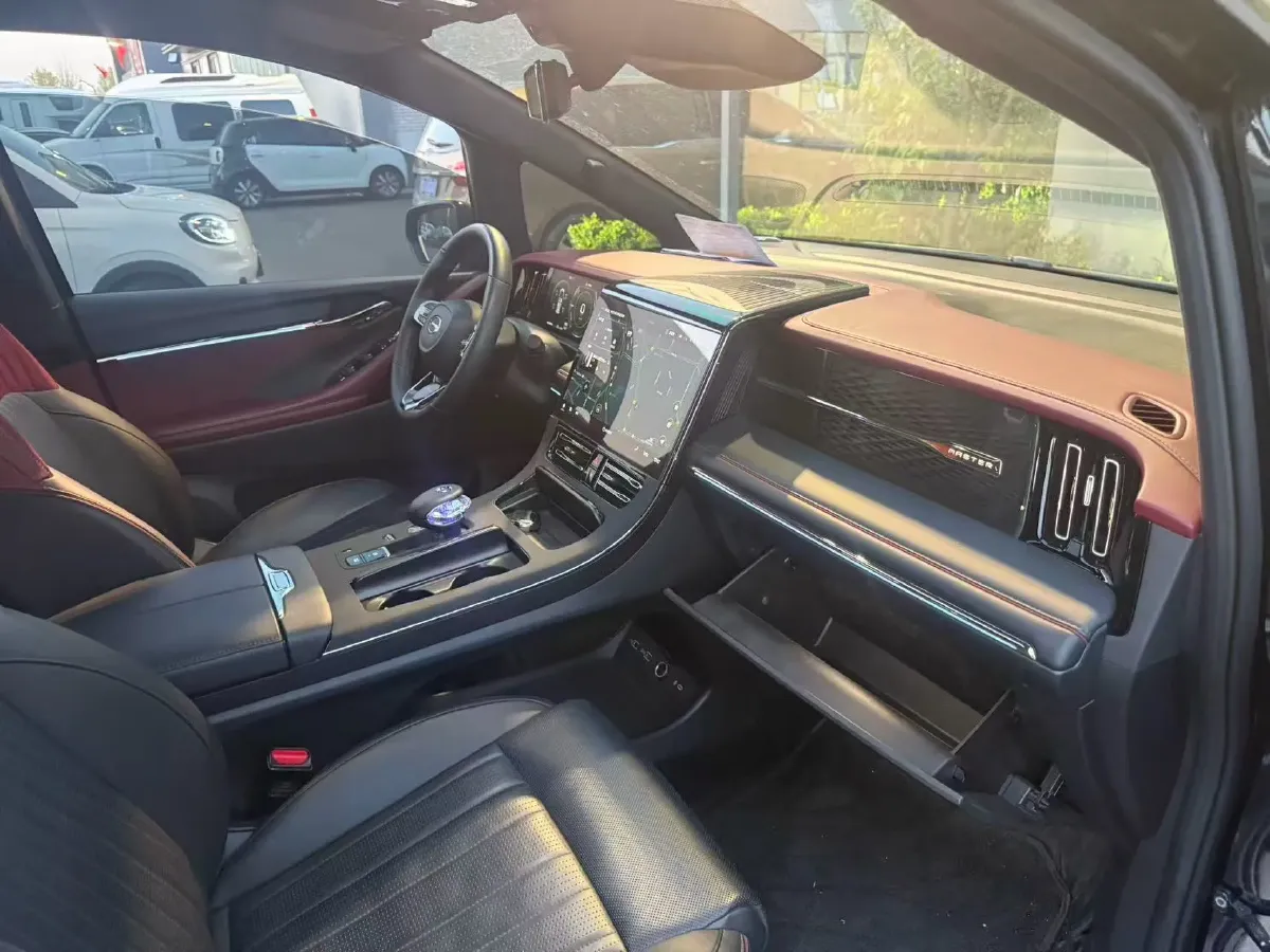 2023 GAC Trumpchi M8 2.0T 190HP L4 E-CVT Hybrid,autocango,china used car exporter,china ev exporter,chinese used car exporter,chinese used ev exporter