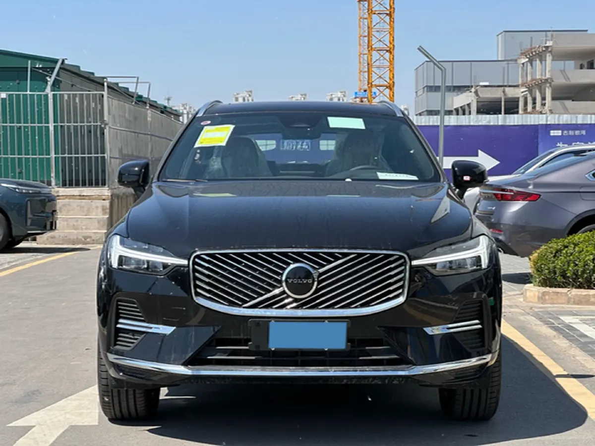 2026 Volvo XC60 2.0T 250HP L4 8AT,autocango,china used car exporter,china ev exporter,chinese used car exporter,chinese used ev exporter