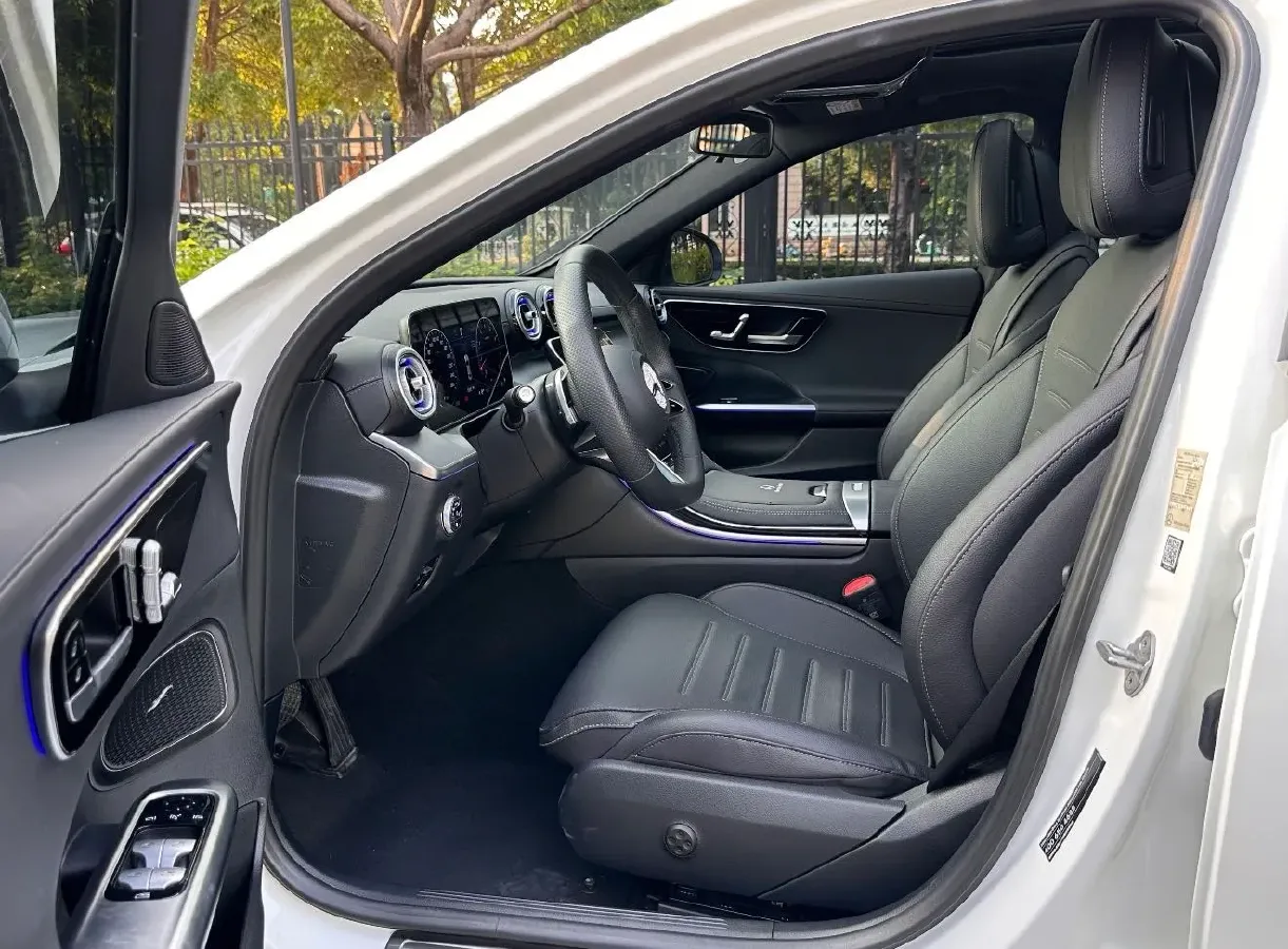 2023 Mercedes-Benz C Class 1.5T 204HP L4 9AT,autocango,china used car exporter,china ev exporter,chinese used car exporter,chinese used ev exporter