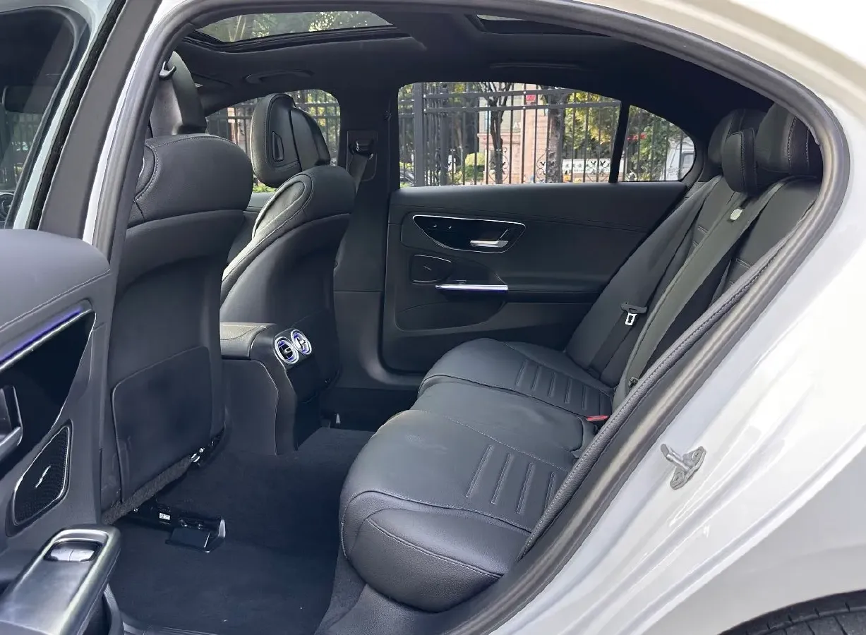 2023 Mercedes-Benz C Class 1.5T 204HP L4 9AT,autocango,china used car exporter,china ev exporter,chinese used car exporter,chinese used ev exporter