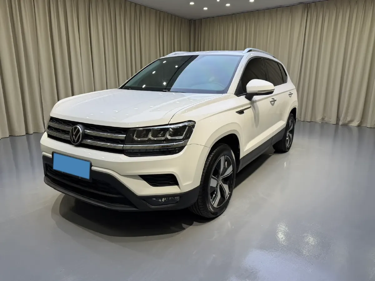 2022 Ford Transit 2.0T 202HP L4 6AT,autocango,china used car exporter,china ev exporter,chinese used car exporter,chinese used ev exporter