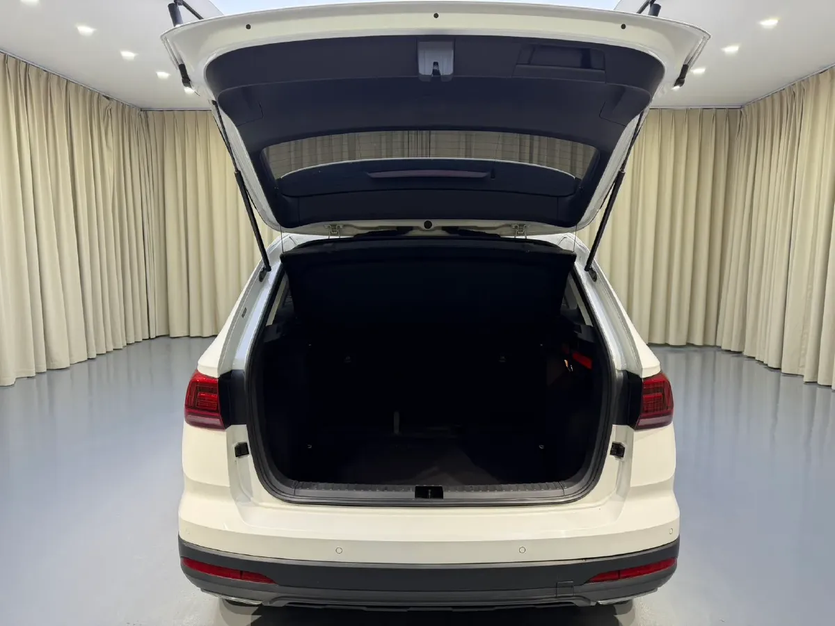 2022 Ford Transit 2.0T 202HP L4 6AT,autocango,china used car exporter,china ev exporter,chinese used car exporter,chinese used ev exporter