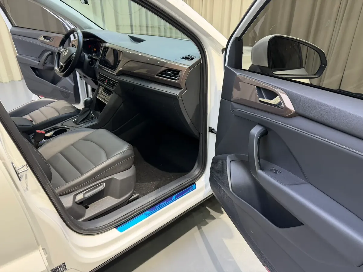 2022 Ford Transit 2.0T 202HP L4 6AT,autocango,china used car exporter,china ev exporter,chinese used car exporter,chinese used ev exporter