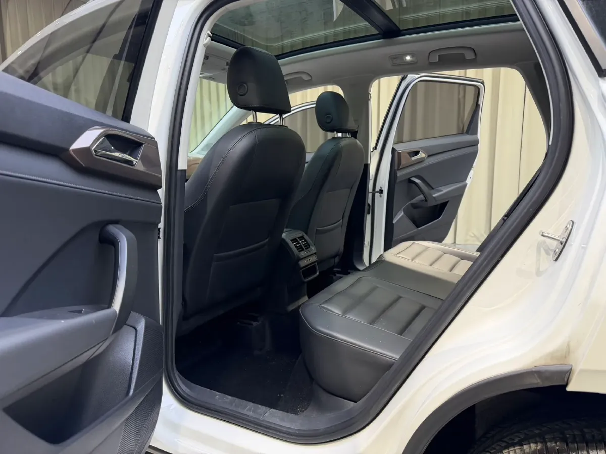 2022 Ford Transit 2.0T 202HP L4 6AT,autocango,china used car exporter,china ev exporter,chinese used car exporter,chinese used ev exporter