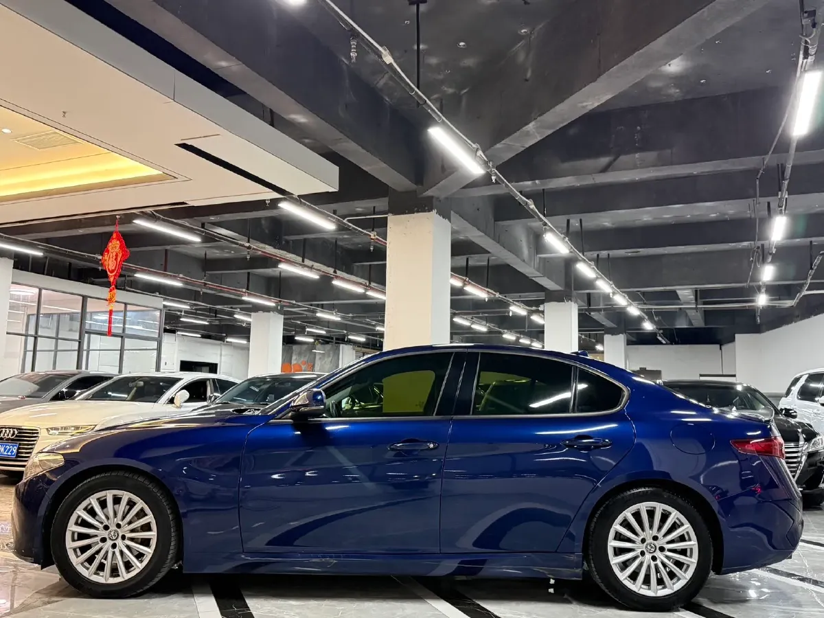 2017 Toyota Highlander 2.0T 220HP L4 6AT,autocango,china used car exporter,china ev exporter,chinese used car exporter,chinese used ev exporter