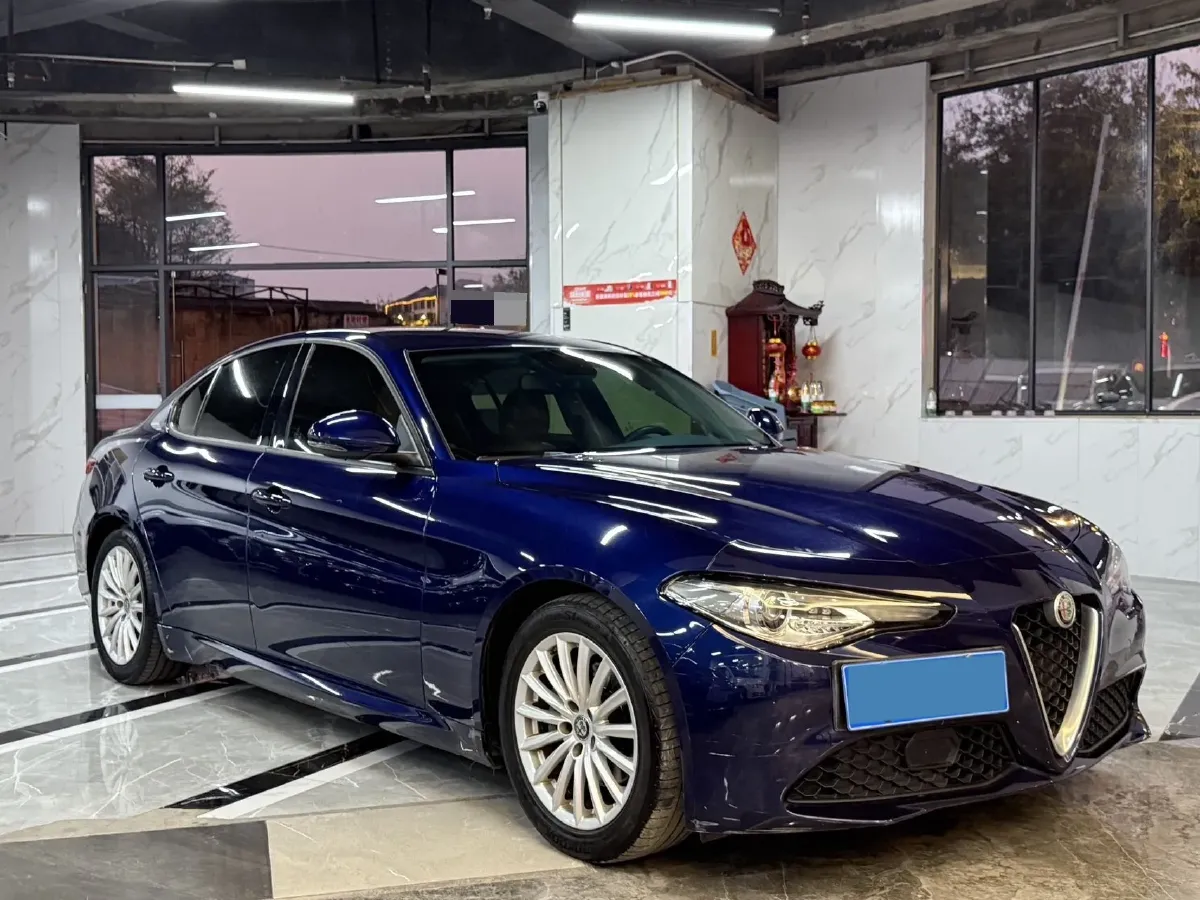 2017 Toyota Highlander 2.0T 220HP L4 6AT,autocango,china used car exporter,china ev exporter,chinese used car exporter,chinese used ev exporter