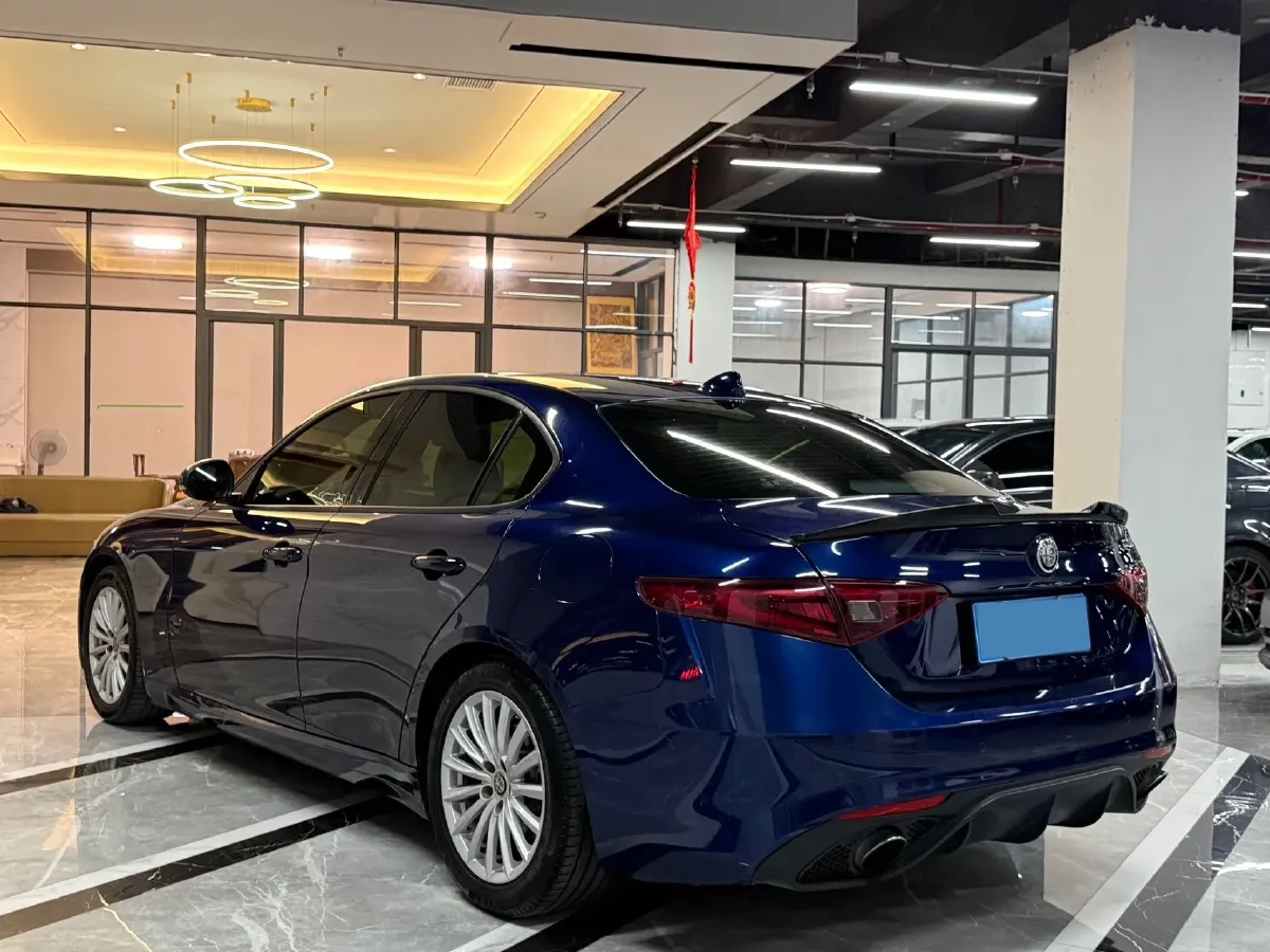 2017 Toyota Highlander 2.0T 220HP L4 6AT,autocango,china used car exporter,china ev exporter,chinese used car exporter,chinese used ev exporter