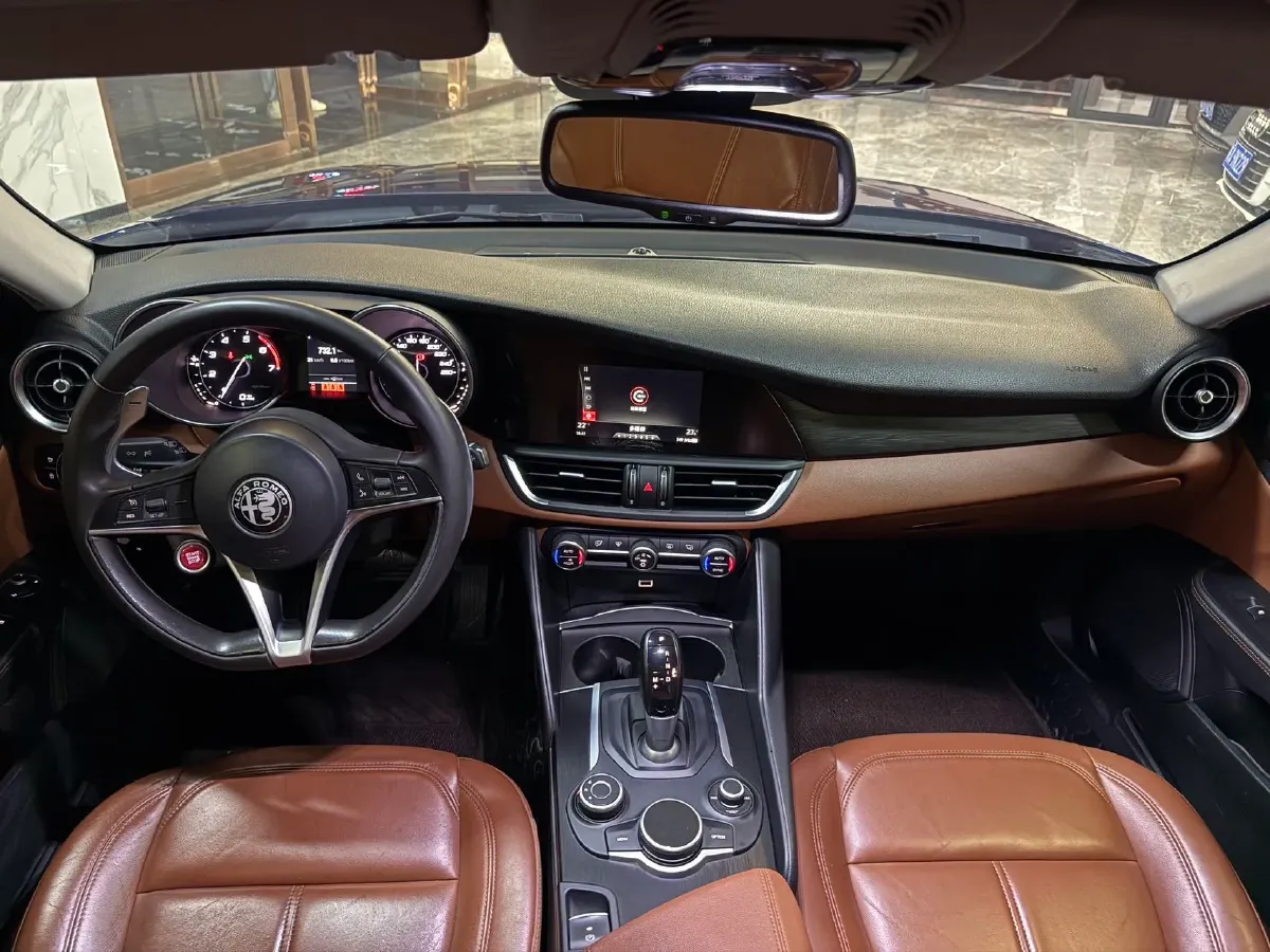 2017 Toyota Highlander 2.0T 220HP L4 6AT,autocango,china used car exporter,china ev exporter,chinese used car exporter,chinese used ev exporter