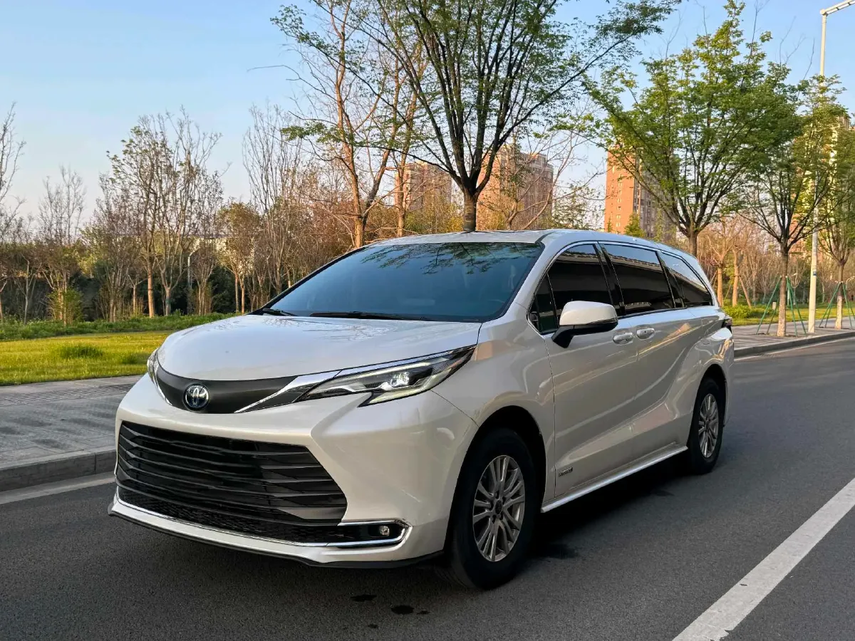 2021 Toyota Sienna 2.5L 192HP L4 E-CVT Hybrid,autocango,china used car exporter,china ev exporter,chinese used car exporter,chinese used ev exporter