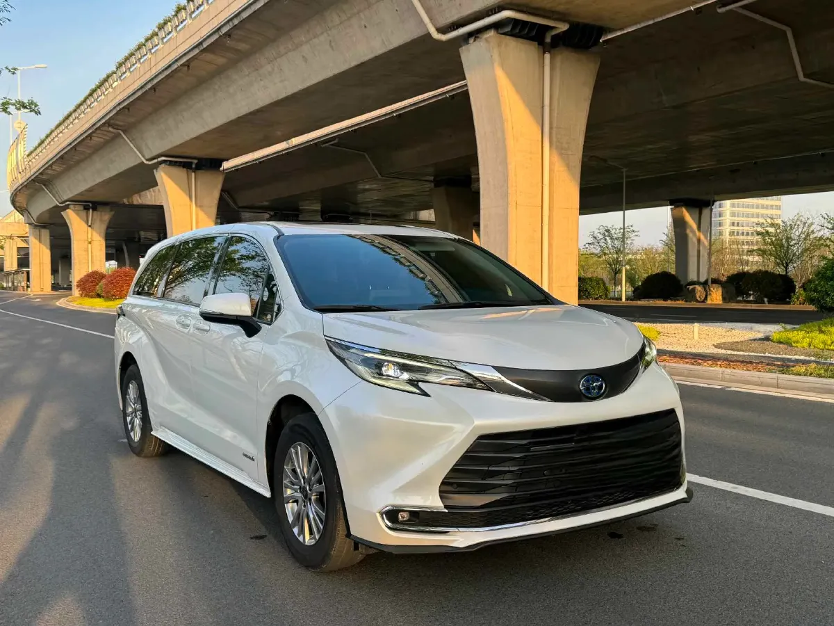 2021 Toyota Sienna 2.5L 192HP L4 E-CVT Hybrid,autocango,china used car exporter,china ev exporter,chinese used car exporter,chinese used ev exporter