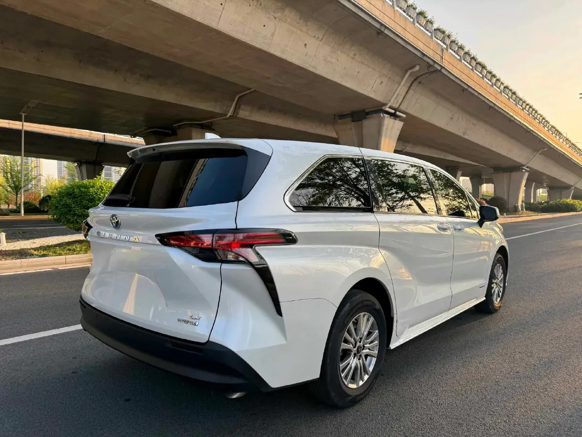 2021 Toyota Sienna 2.5L 192HP L4 E-CVT Hybrid,autocango,china used car exporter,china ev exporter,chinese used car exporter,chinese used ev exporter