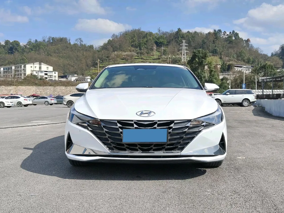 2022 Hyundai Elantra 1.5L 115HP L4 CVT,autocango,china used car exporter,china ev exporter,chinese used car exporter,chinese used ev exporter