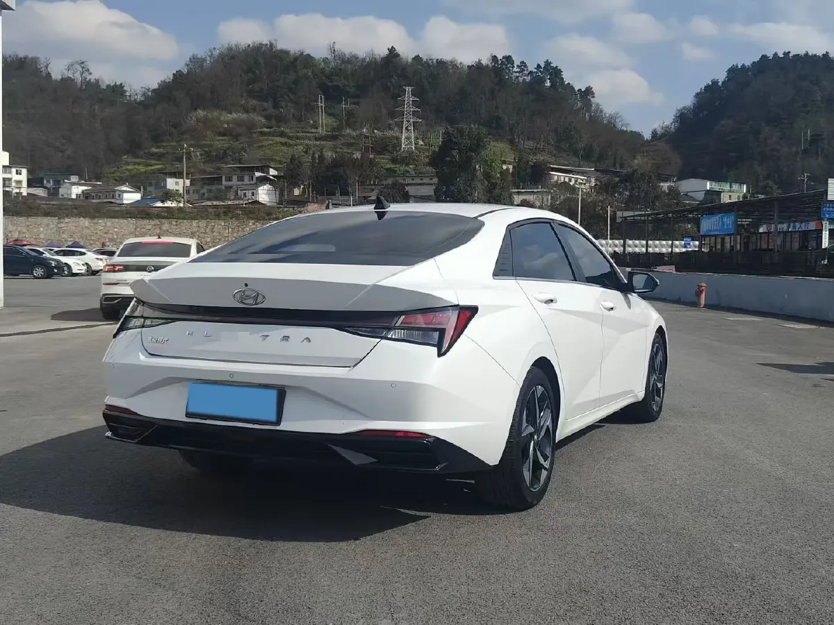 2022 Hyundai Elantra 1.5L 115HP L4 CVT,autocango,china used car exporter,china ev exporter,chinese used car exporter,chinese used ev exporter